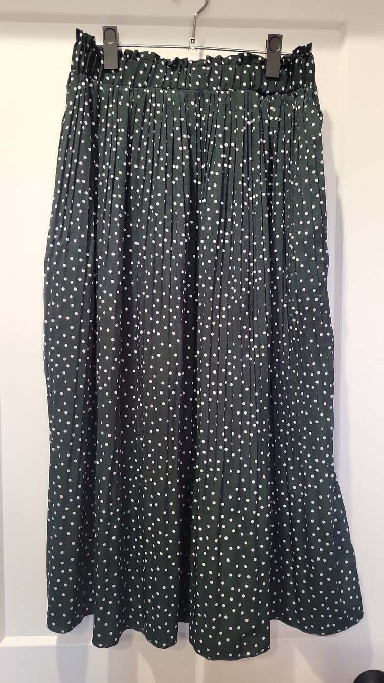Exlura Dark Green Polka Dot Pleated High Waist Midi Skirt with Pockets, M